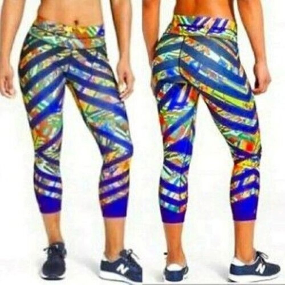 ATHLETA leggings pants kaleidoscope sonar capri mid rise activewear colorful S - Picture 1 of 9